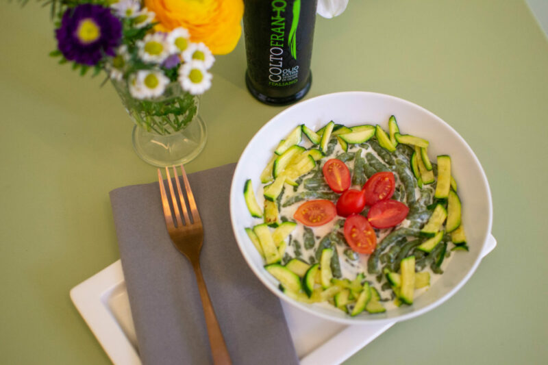 Spätzle zucchine, zola e pomodorino